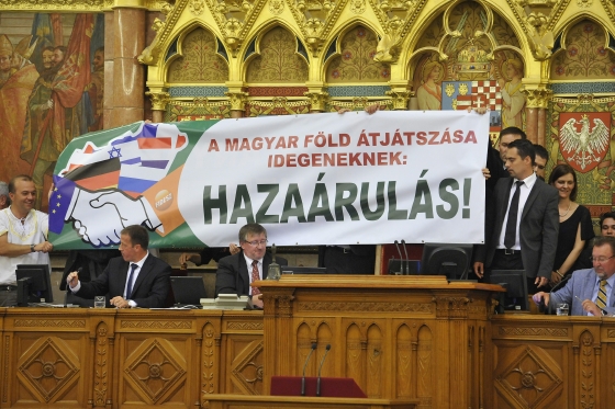 Orbánnak egy talicska f…
