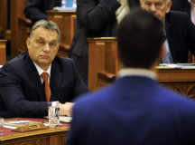Orbán Viktor gyalázatos buzizása Vona Gábor ellen